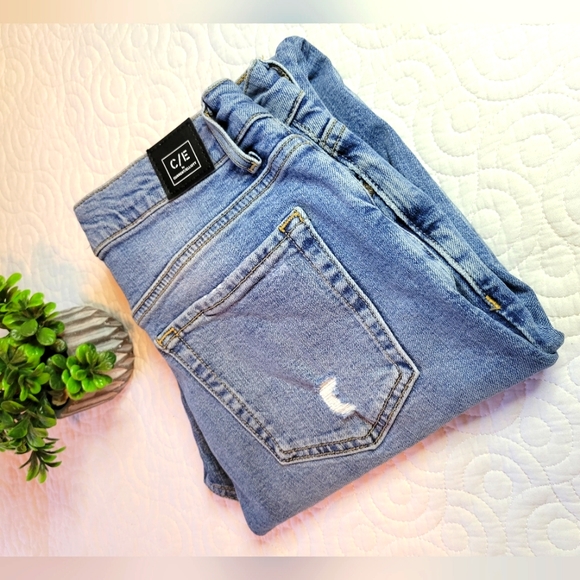 Current Elliot | Boyfriend Jean | Peaceful Blue | Destroyed | Size 26 - Picture 9 of 15